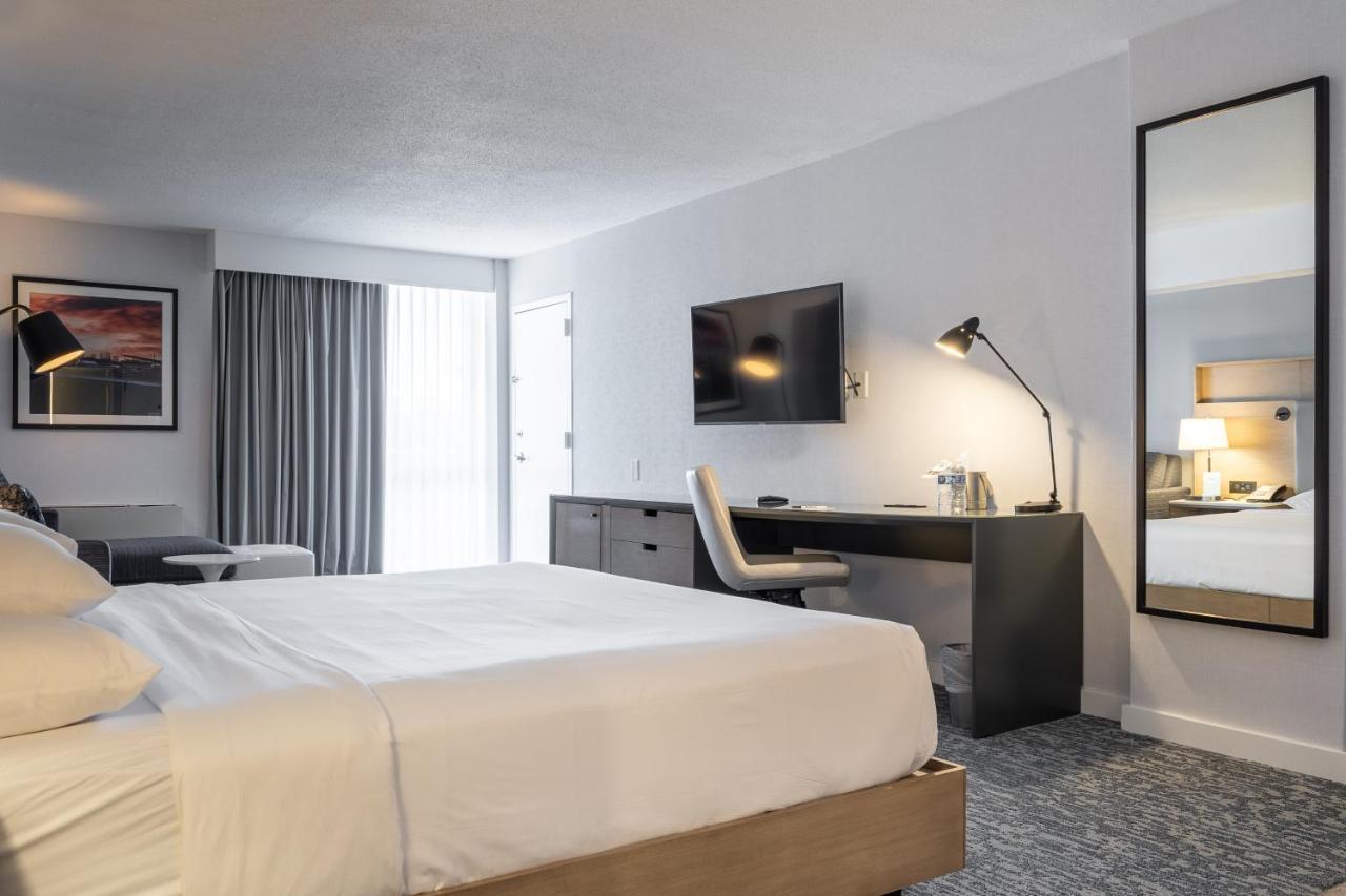 Hotel Doubletree By Hilton New York Jfk Airport Exterior foto