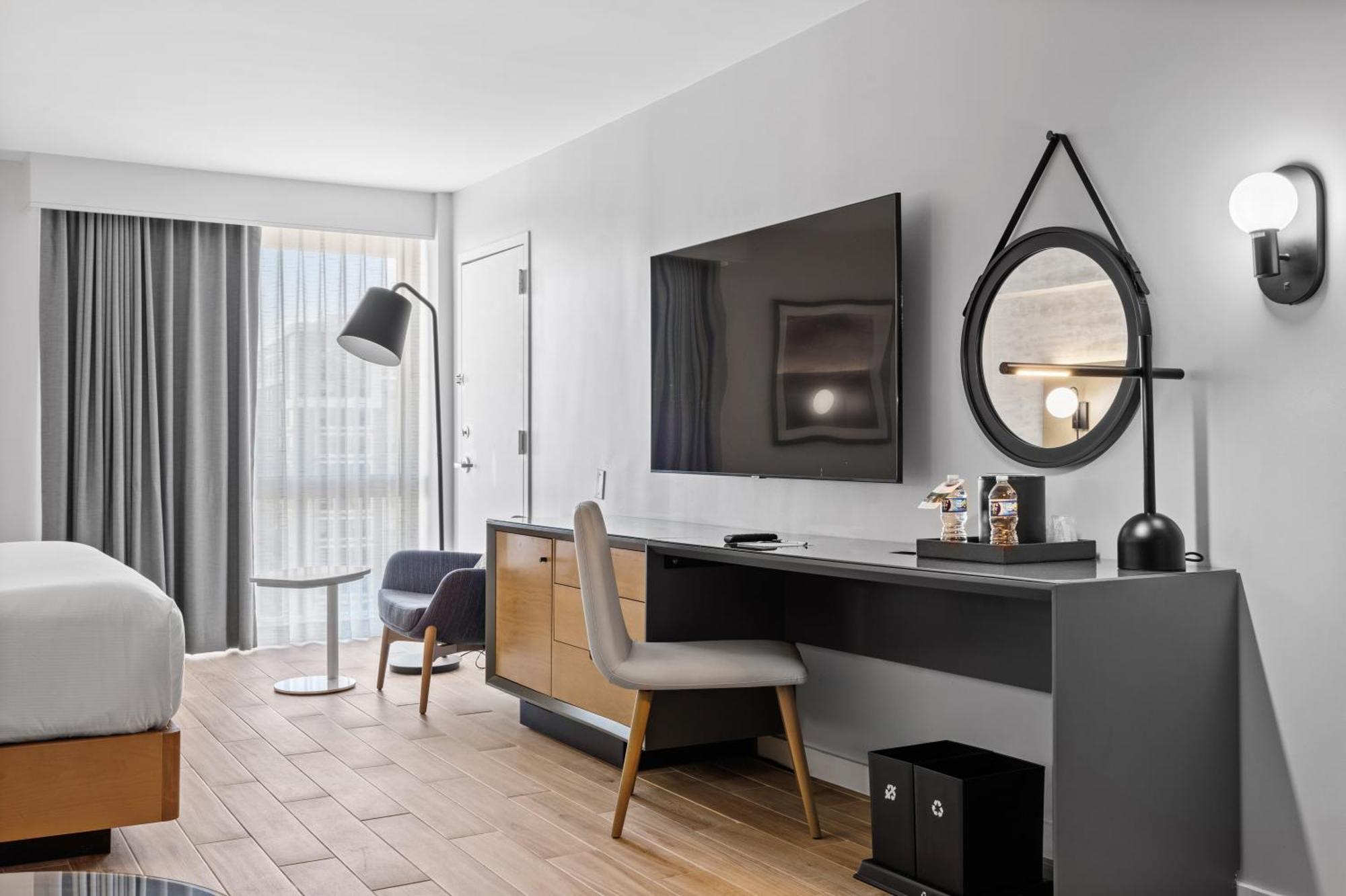 Hotel Doubletree By Hilton New York Jfk Airport Exterior foto